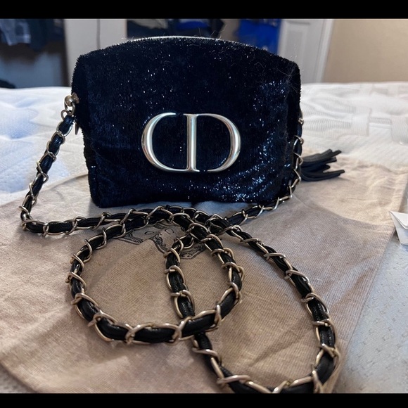 Christian Dior Cosmetic Crossbody Bag - Picture 1 of 8